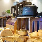 & Restaurant Huellen
