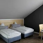 Hotel & Restaurant Huellen 3*