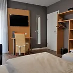 & Restaurant Huellen Hotel 3*