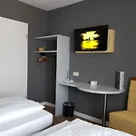 & Restaurant Huellen Hotel Barweiler