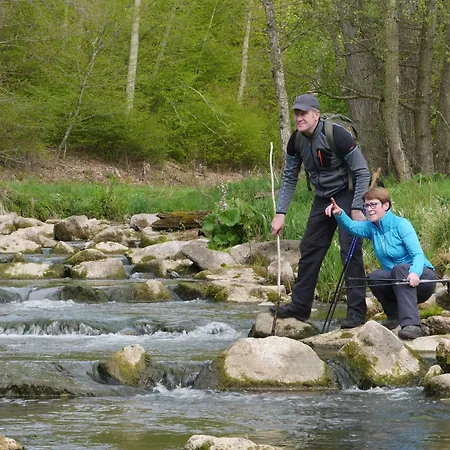 & Restaurant Huellen 3* בארוויילר