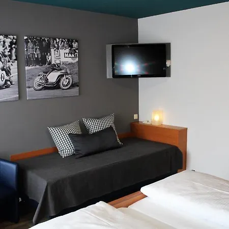 מלון & Restaurant Huellen בארוויילר