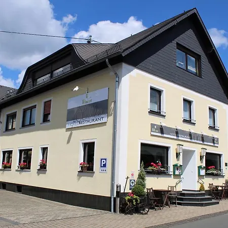 & Restaurant Huellen