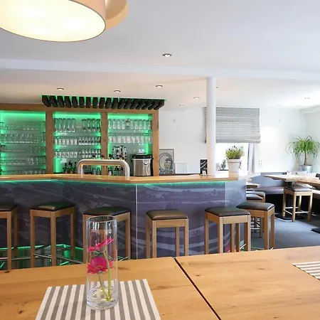 فندق & Restaurant Huellen Barweiler