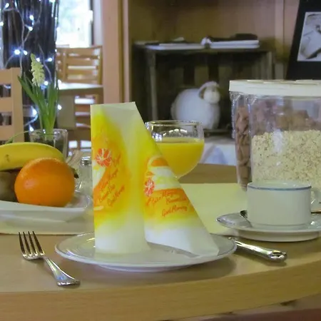 & Restaurant Huellen