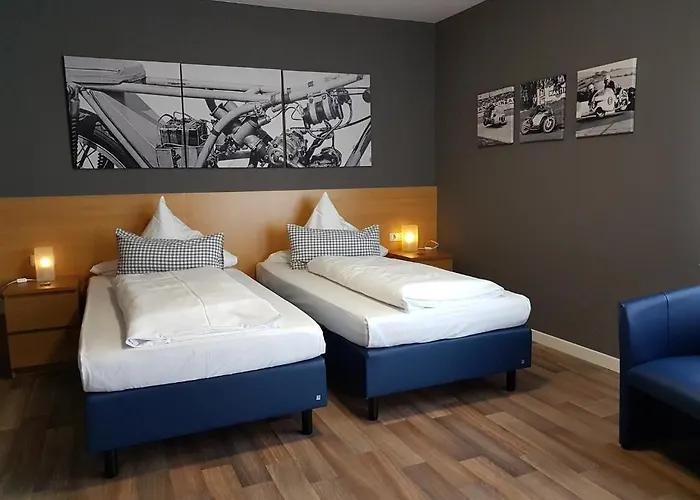 & Restaurant Huellen Hotel