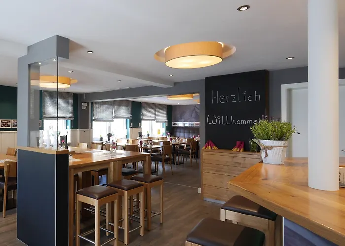 & Restaurant Huellen Barweiler