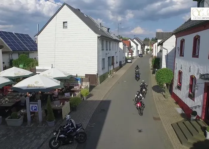 & Restaurant Huellen Barweiler