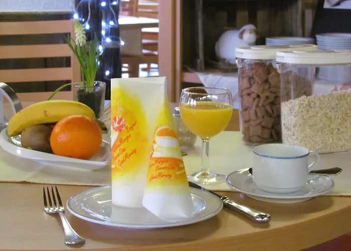 & Restaurant Huellen Hotel